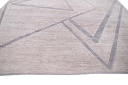 Close-up detail of New Mahli rug from Pakistan showing Mercesized Cotton weave