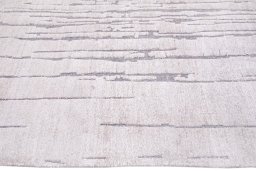 Corner detail of New Mahli rug showing border pattern and Mercesized Cotton pile
