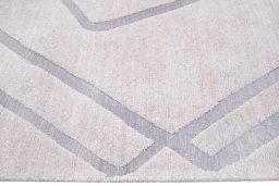 Corner detail of New Mahli rug showing border pattern and Mercesized Cotton pile