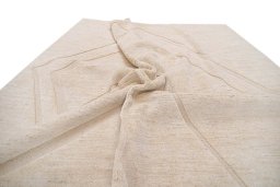 Backside of handmade New Mahli rug showing knot structure and weave density