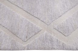 Corner detail of New Mahli rug showing border pattern and Wool pile