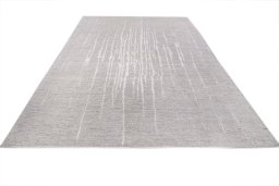 Surface texture of New Mahli rug with natural Wool and intricate pattern