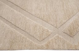 Corner detail of New Mahli rug showing border pattern and Wool pile