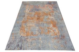 Corner detail of New Mahli rug showing border pattern and Wool pile