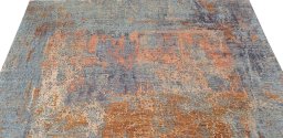 Surface texture of New Mahli rug with natural Wool and intricate pattern