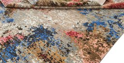 Close-up detail of New Mahli rug from Pakistan showing Wool weave