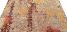 Surface texture of New Mahli rug with natural Wool and intricate pattern