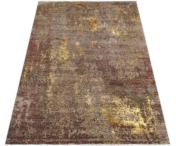 Corner detail of New Mahli rug showing border pattern and Wool pile