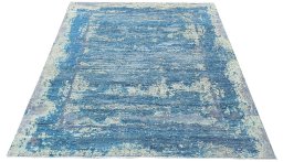 Corner detail of New Mahli rug showing border pattern and Wool pile