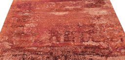 Surface texture of New Mahli rug with natural Wool and intricate pattern
