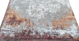 Surface texture of New Mahli rug with natural Wool and intricate pattern