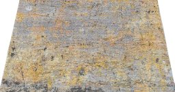 Surface texture of New Mahli rug with natural Wool and intricate pattern