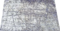 Backside of handmade New Mahli rug showing knot structure and weave density