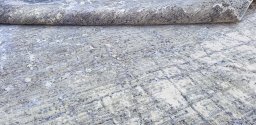 Close-up detail of New Mahli rug from Pakistan showing Wool weave