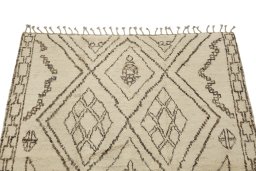 Surface texture of New Morocco rug with natural Wool and intricate pattern