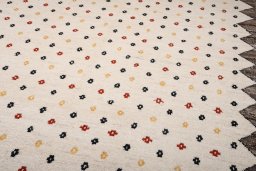 Full view of New Morocco rug from Pakistan, 301 × 203 cm in Beige tones