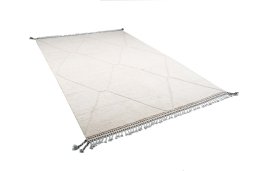 Corner detail of New Morocco rug showing border pattern and Wool pile