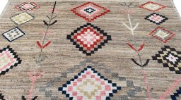 Central medallion detail of New Morocco rug from Pakistan