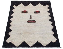 Corner detail of New Morocco rug showing border pattern and Wool pile