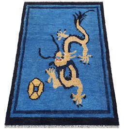 Corner detail of New Morocco rug showing border pattern and Wool pile