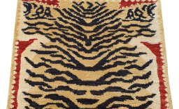 Backside of handmade New Morocco rug showing knot structure and weave density