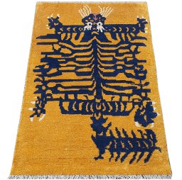 Corner detail of New Morocco rug showing border pattern and Wool pile