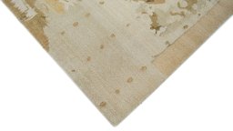 Backside of handmade New Nepal Carpets rug showing knot structure and weave density