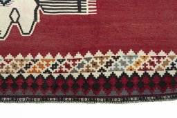 Central medallion detail of 2000s Kilim Dastan rug from Iran / Persia
