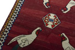Surface texture of 2000s Kilim Dastan rug with natural Wool and intricate pattern