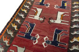 Surface texture of 1970s Kilim Dastan rug with natural Wool and intricate pattern