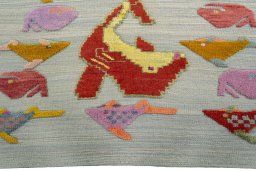 Central medallion detail of New Kilim Dastan rug from Turkey