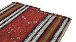 Surface texture of 1950s Kilim Jajim rug with natural Wool and intricate pattern