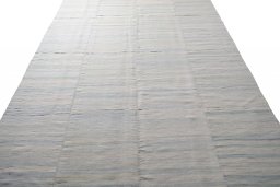Surface texture of New Kilim Kiasar rug with natural Wool and intricate pattern