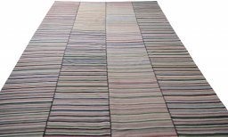Surface texture of New Kilim Kiasar rug with natural Wool and intricate pattern