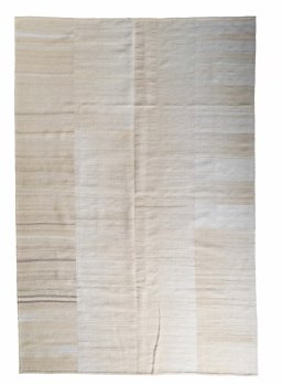 Full view of New Kilim Kiasar rug from Iran / Persia, 305 × 206 cm in Beige tones