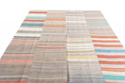 Close-up detail of New Kilim Kiasar rug from Iran / Persia showing Wool weave