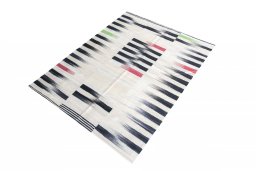 Corner detail of New Kilim Kiasar rug showing border pattern and Wool pile