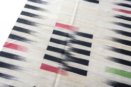 Surface texture of New Kilim Kiasar rug with natural Wool and intricate pattern