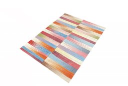 Corner detail of New Kilim Kiasar rug showing border pattern and Wool pile