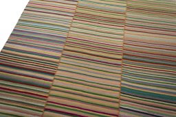 Close-up detail of New Kilim Kiasar rug from Iran / Persia showing Wool weave