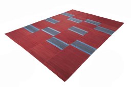 Corner detail of New Kilim Kiasar rug showing border pattern and Wool pile