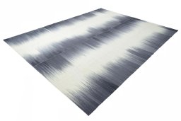 Corner detail of New Kilim Kiasar rug showing border pattern and Wool pile