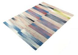 Corner detail of New Kilim Kiasar rug showing border pattern and Wool pile