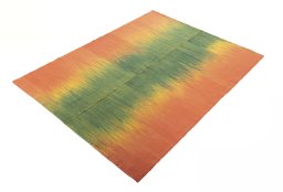 Corner detail of New Kilim Kiasar rug showing border pattern and Wool pile