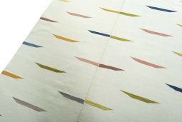 Surface texture of New Kilim Kiasar rug with natural Wool and intricate pattern