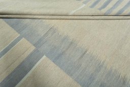 Corner detail of New Kilim Kiasar rug showing border pattern and Wool pile