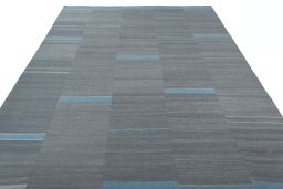 Close-up detail of New Kilim Kiasar rug from Iran / Persia showing Wool weave