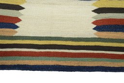Central medallion detail of New Kilim Sofre rug from Iran / Persia