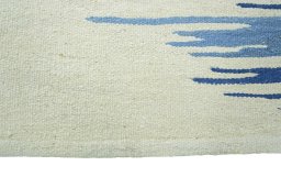 Central medallion detail of New Kilim Sofre rug from Iran / Persia
