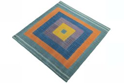 Corner detail of New Kilim Sofre rug showing border pattern and Wool pile